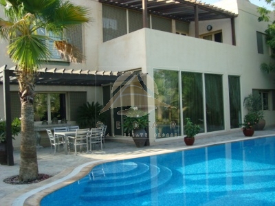 http://www.sandcastles.ae/dubai/property-for-rent/villa/emirates-hills/6-bedroom/villas/15/05/2014/villa-for-rent-CE-R-2450/103991/