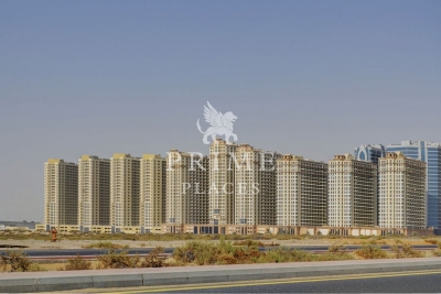 http://www.sandcastles.ae/dubai/property-for-sale/retail/impz/commercial/lakeside-tower-b/08/10/2015/retail-for-sale-PPL-S-2549/151334/
